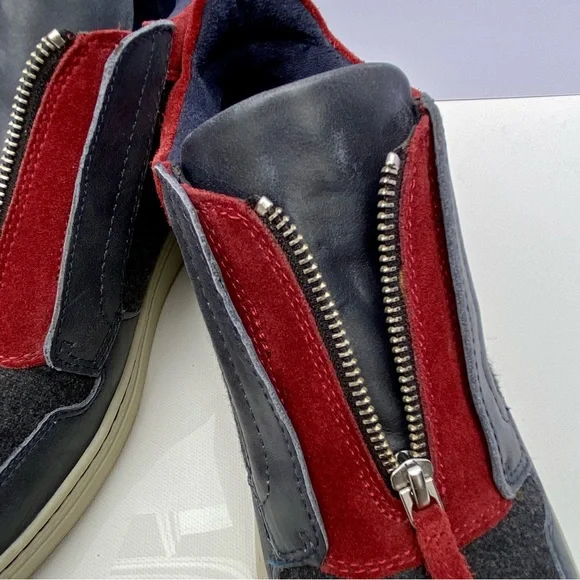 Earth, mid-top, leather & fabric sneaker, Zane navy & red, women’s size 8.5 - Picture 11 of 16
